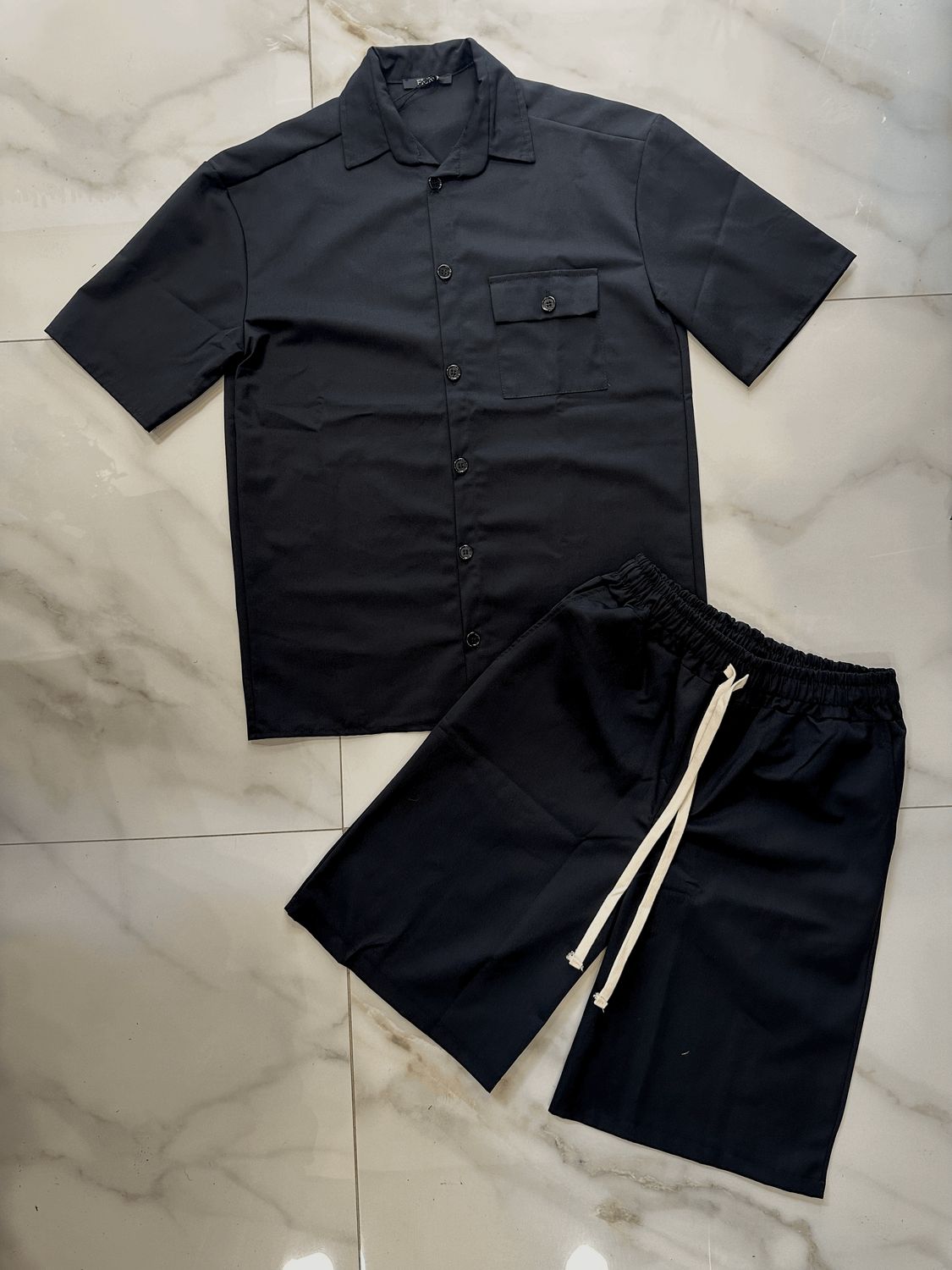 Completo PREMIUM elegante oversize nero camicia e pantaloncini