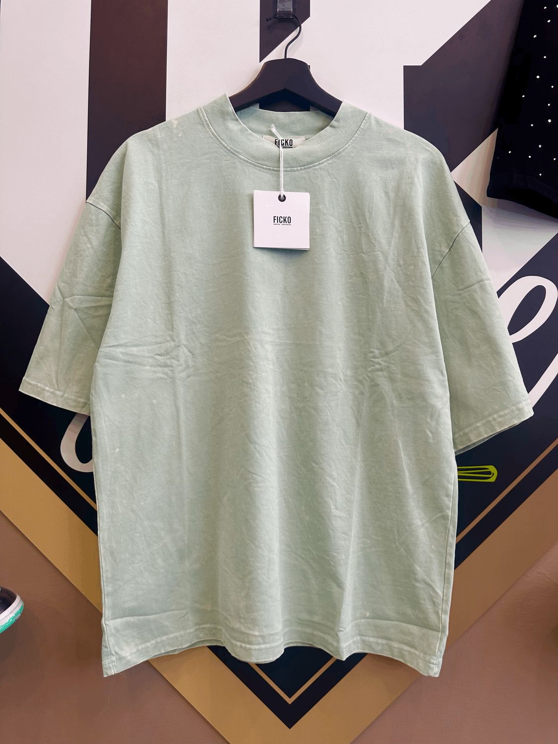 T-shirt oversize slavata collo alto Verde acqua