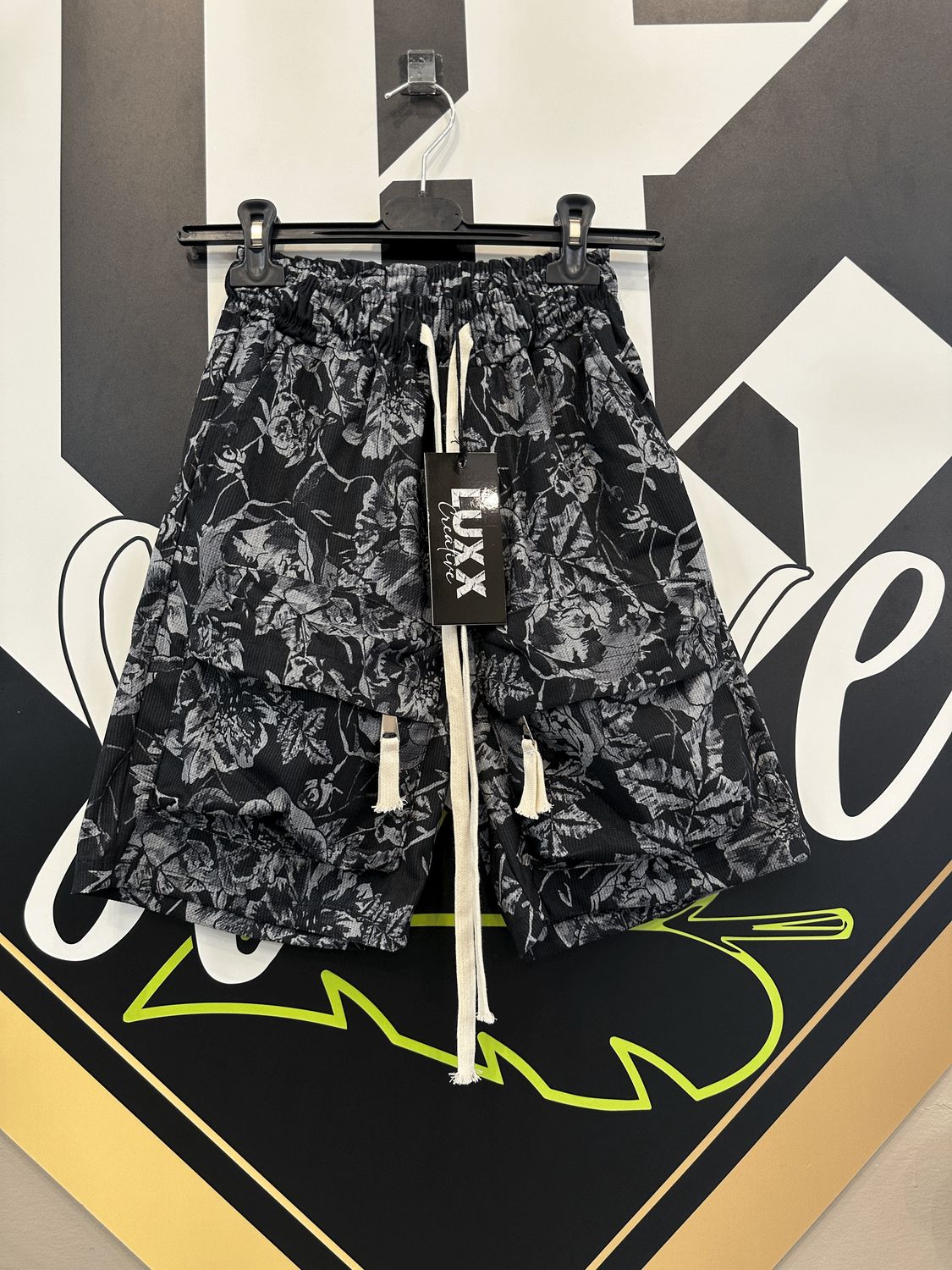 Pantaloncini oversize con tasconi frontali BAMBINO Fantasia Rose