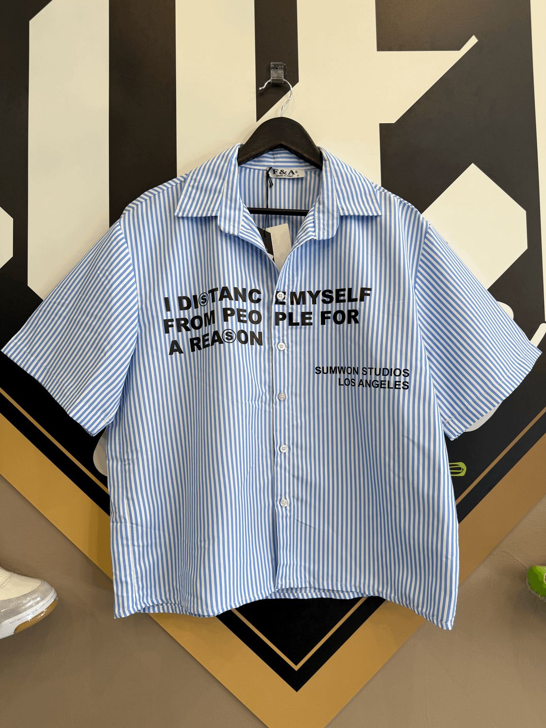 Camicia Shirt Premium Oversize Cropfit celeste &quot;Distance Myself&quot;