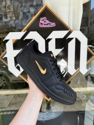 Jordan 1 Low Method of Make Black Metallic Gold