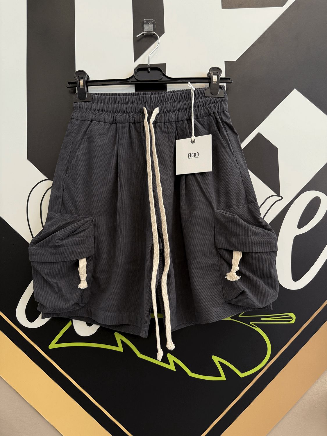 Pantaloncini a costine oversize con tasconi BAMBINO Grigio piombo