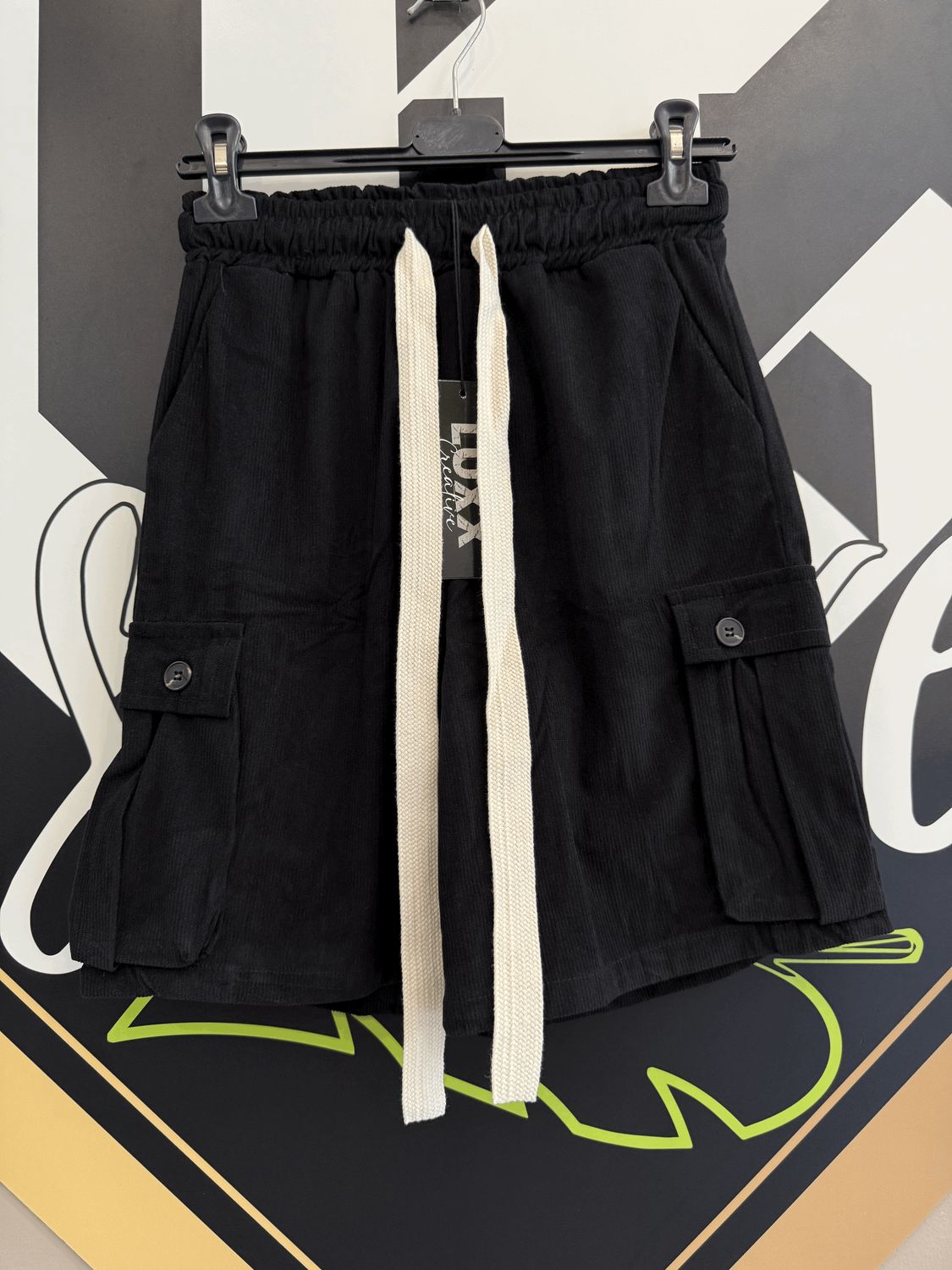 Pantaloncini a costine oversize con tasconi BAMBINO Nero