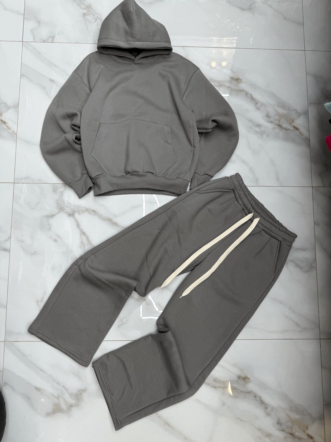 Tuta completa boxy fit felpata made in italy Fondo largo grigio perla