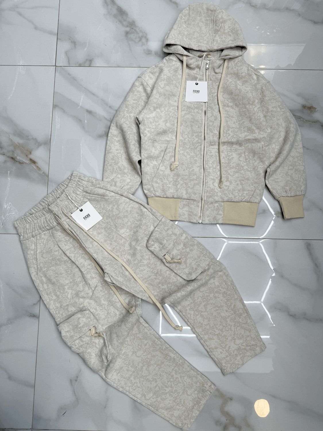 Completo Sartoriale ricamato Cargo Zip BAMBINO Burro