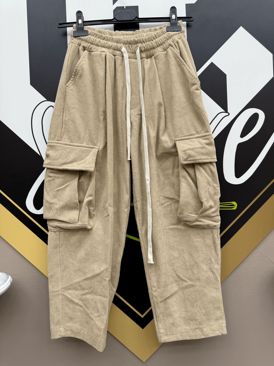 Pantaloni a costine oversize cargo BAMBINO beige