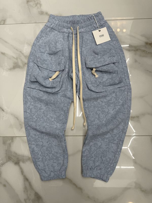 Pantaloni sartoriali ricamati cargo zip BAMBINO celeste polsino Pantaloni sartoriali ricamati cargo zip BAMBINO celeste polsino