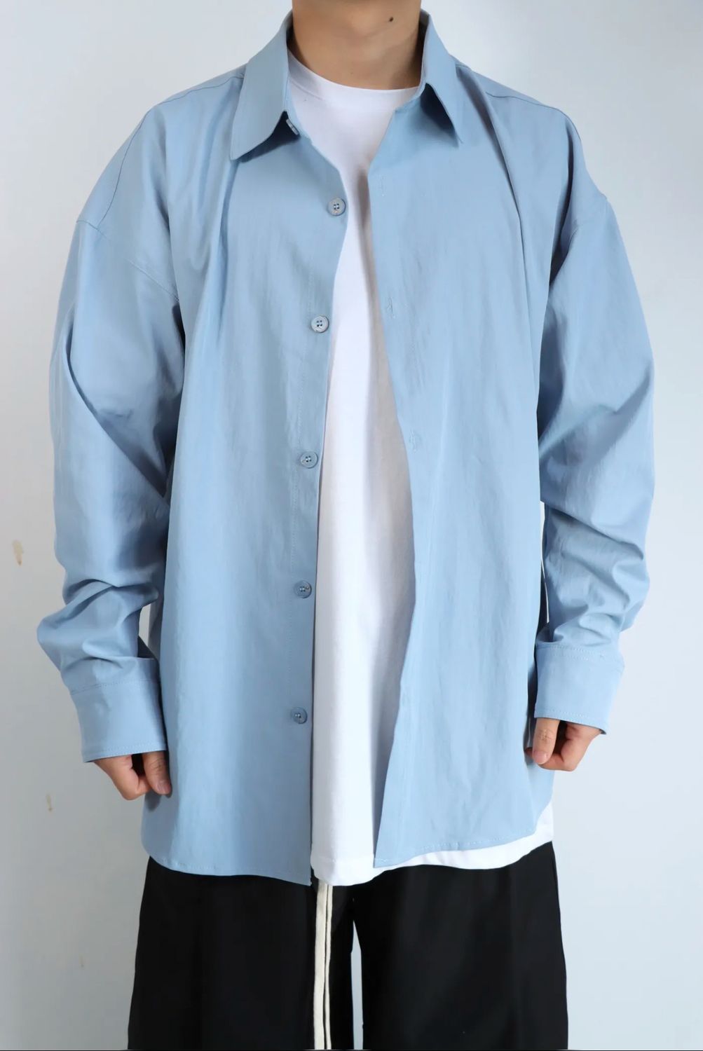 Camicia sartoriale Premium Oversize Seta tinta unita celeste Camicia sartoriale Premium Oversize Seta tinta unita celeste