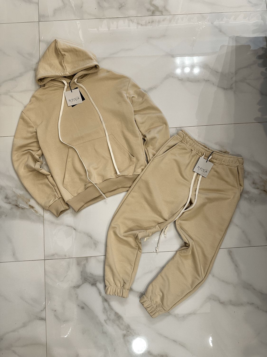 Tuta completa Duca Homme nuova collezione Primaverile Beige Tuta completa Duca Homme nuova collezione Primaverile Beige