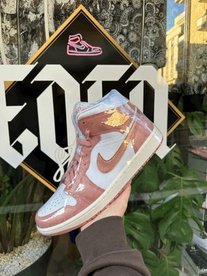 Air Jordan 1 Mid 'Red Stardust'