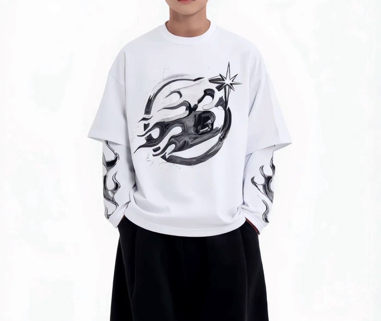 T-shirt longsleeve oversize BAMBINO nera e bianca