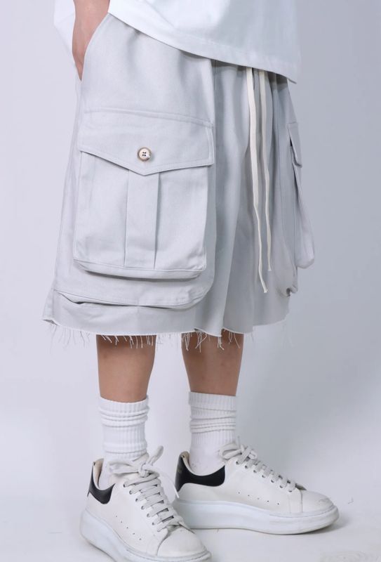 Pantaloncini cargo con tasconi Premium ghiaccio