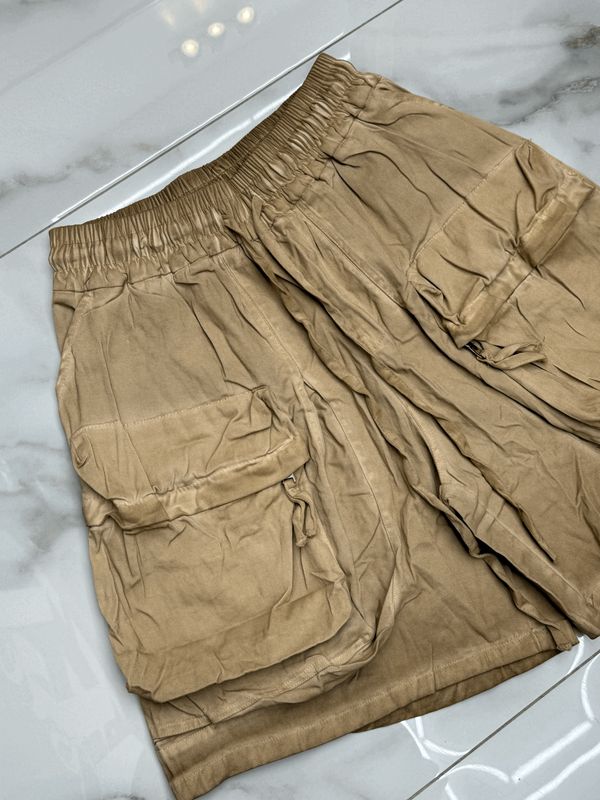 Pantaloncini cargo con tasconi Premium stone wash camel