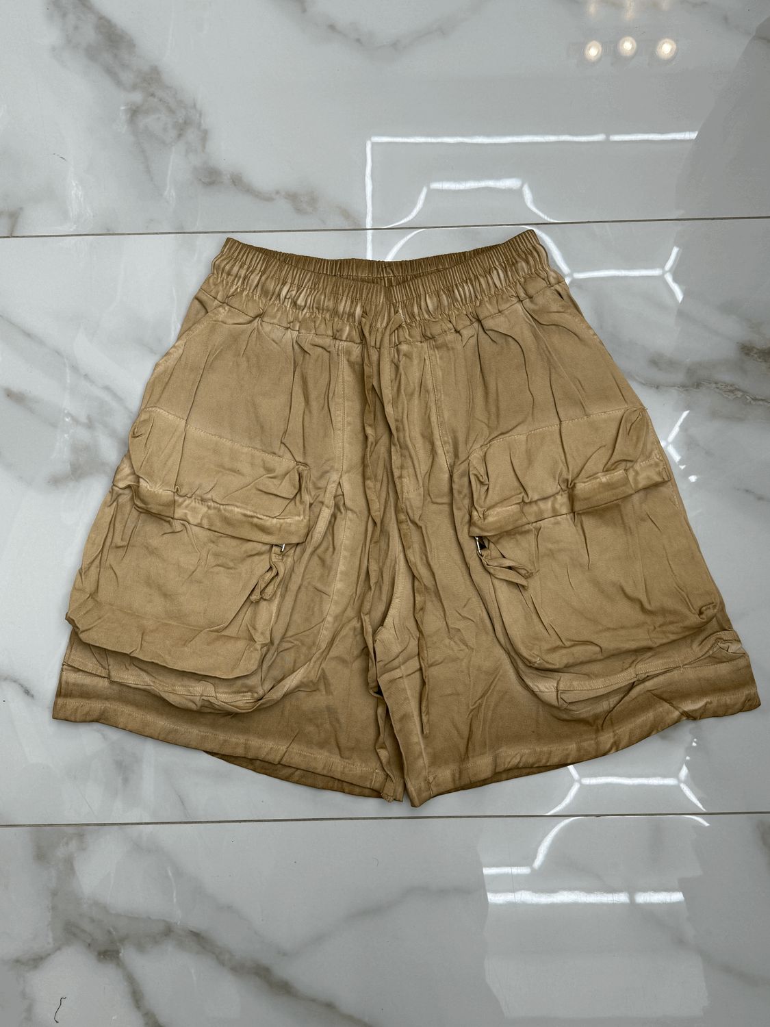 Pantaloncini cargo con tasconi Premium stone wash camel