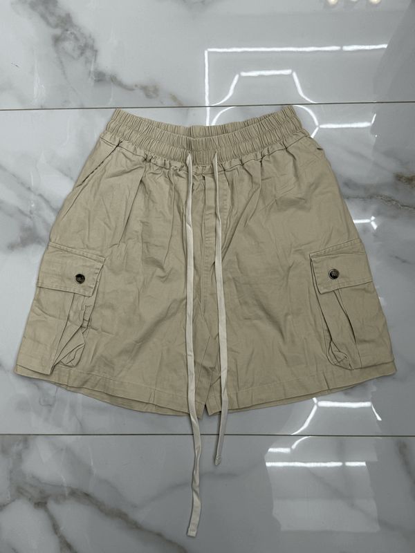 Pantaloncini cargo con tasconi laterali Premium beige