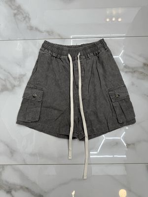 Pantaloncini oversize premium BAMBINO tasconi laterali grigio piombo effetto jeans Pantaloncini oversize premium BAMBINO tasconi laterali grigio piombo effetto jeans