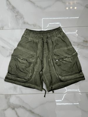 Pantaloncini cargo con tasconi Premium stone wash verde militare