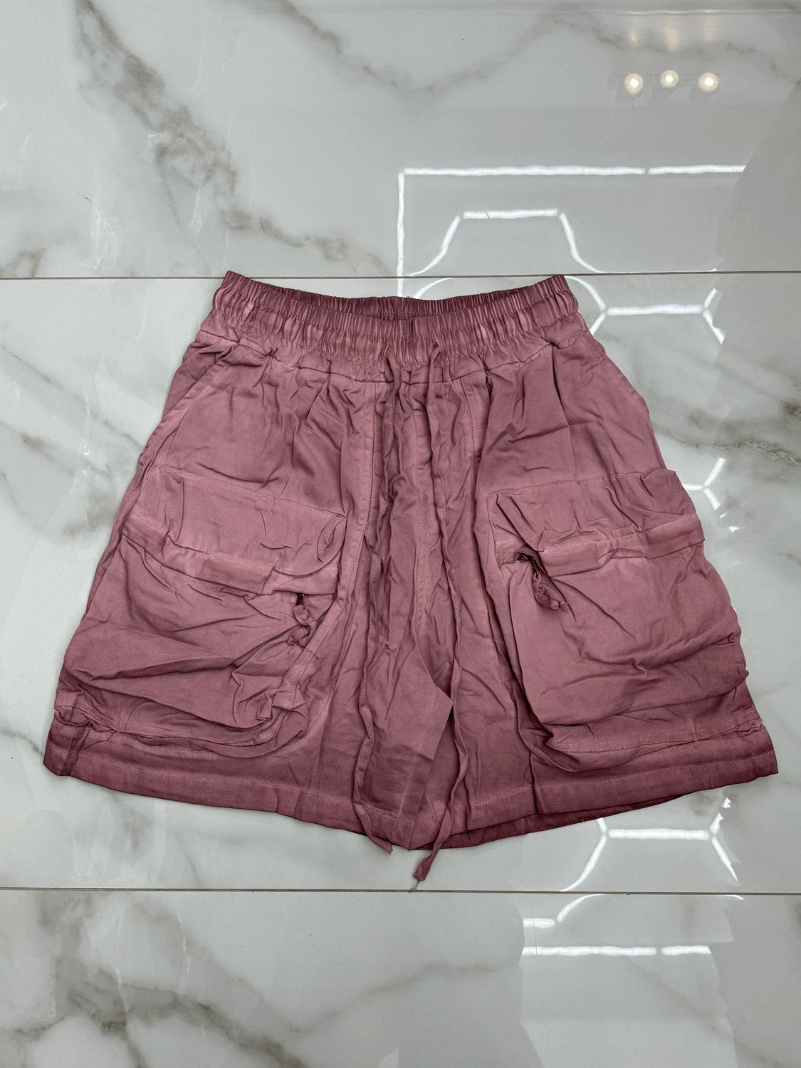 Pantaloncini cargo con tasconi Premium stone wash rosa