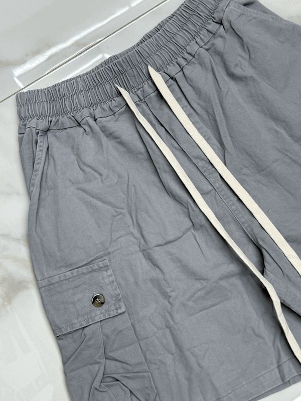Pantaloncini cargo con tasconi laterali Premium grigio perla