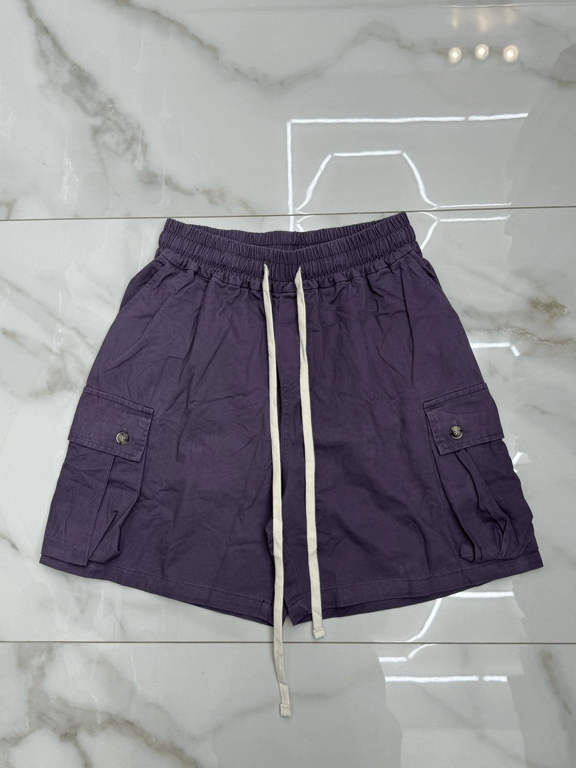 Pantaloncini cargo con tasconi laterali Premium viola