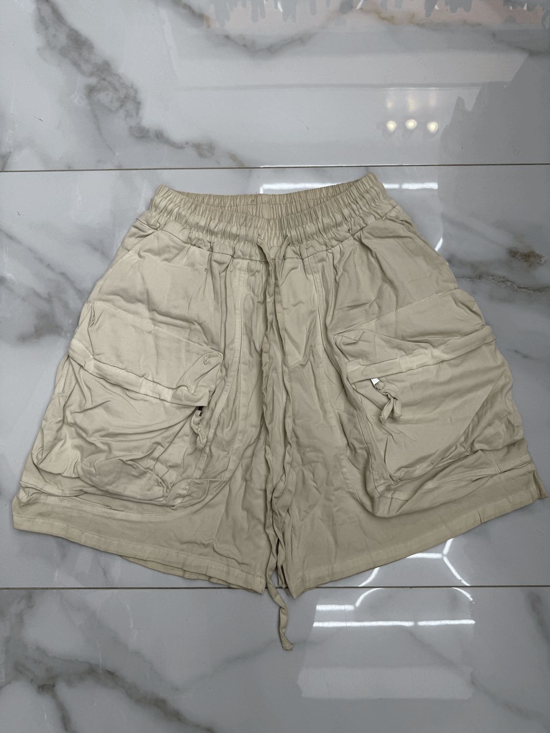 Pantaloncini cargo con tasconi Premium stone wash beige