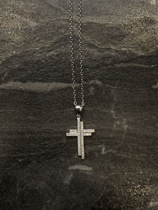Collana croce con diamanti argento