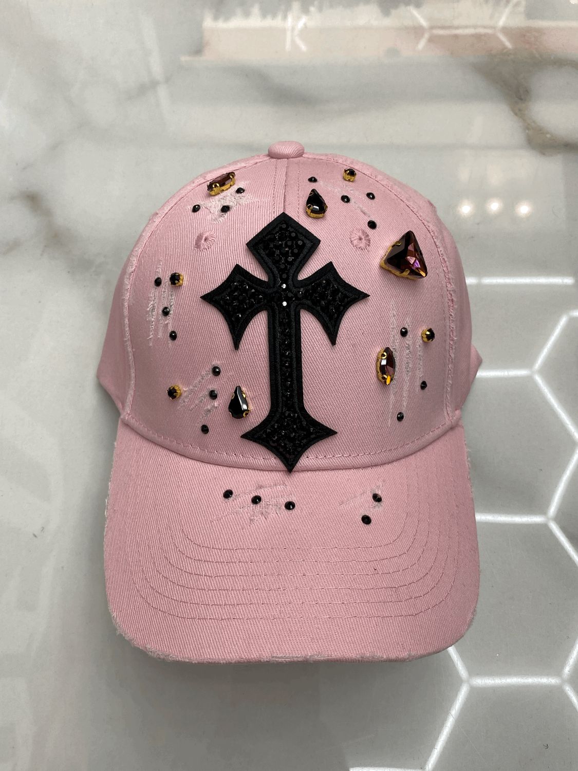 Cappello Rosa 'PINK REQUIEM' Custom Cappello Rosa 'PINK REQUIEM' Custom