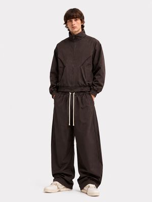 Completo rigido oversize collo alto marrone Completo rigido oversize collo alto marrone
