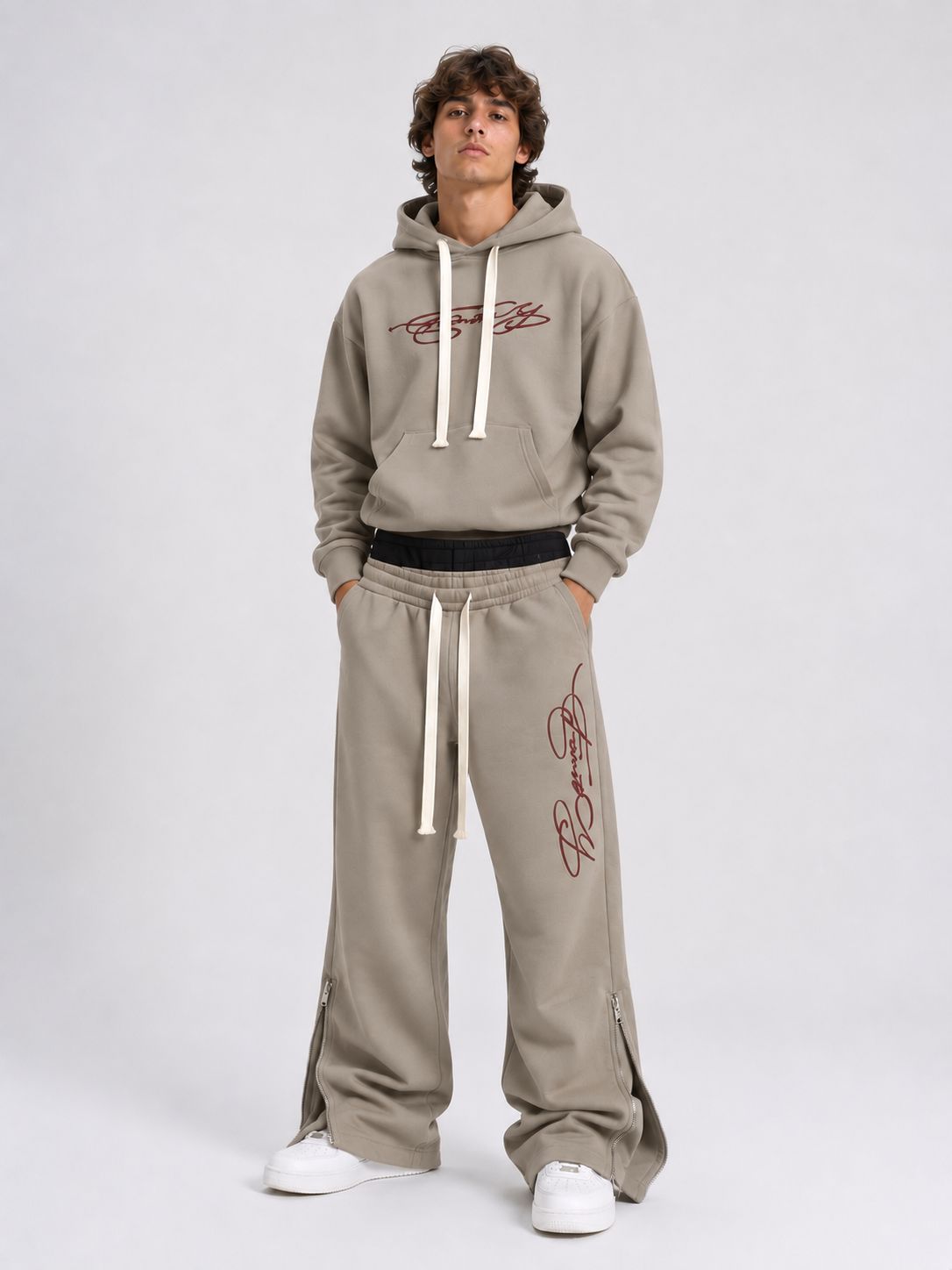 Tuta completa boxy fit felpata doppio pantalone flared Tuta completa boxy fit felpata doppio pantalone flared