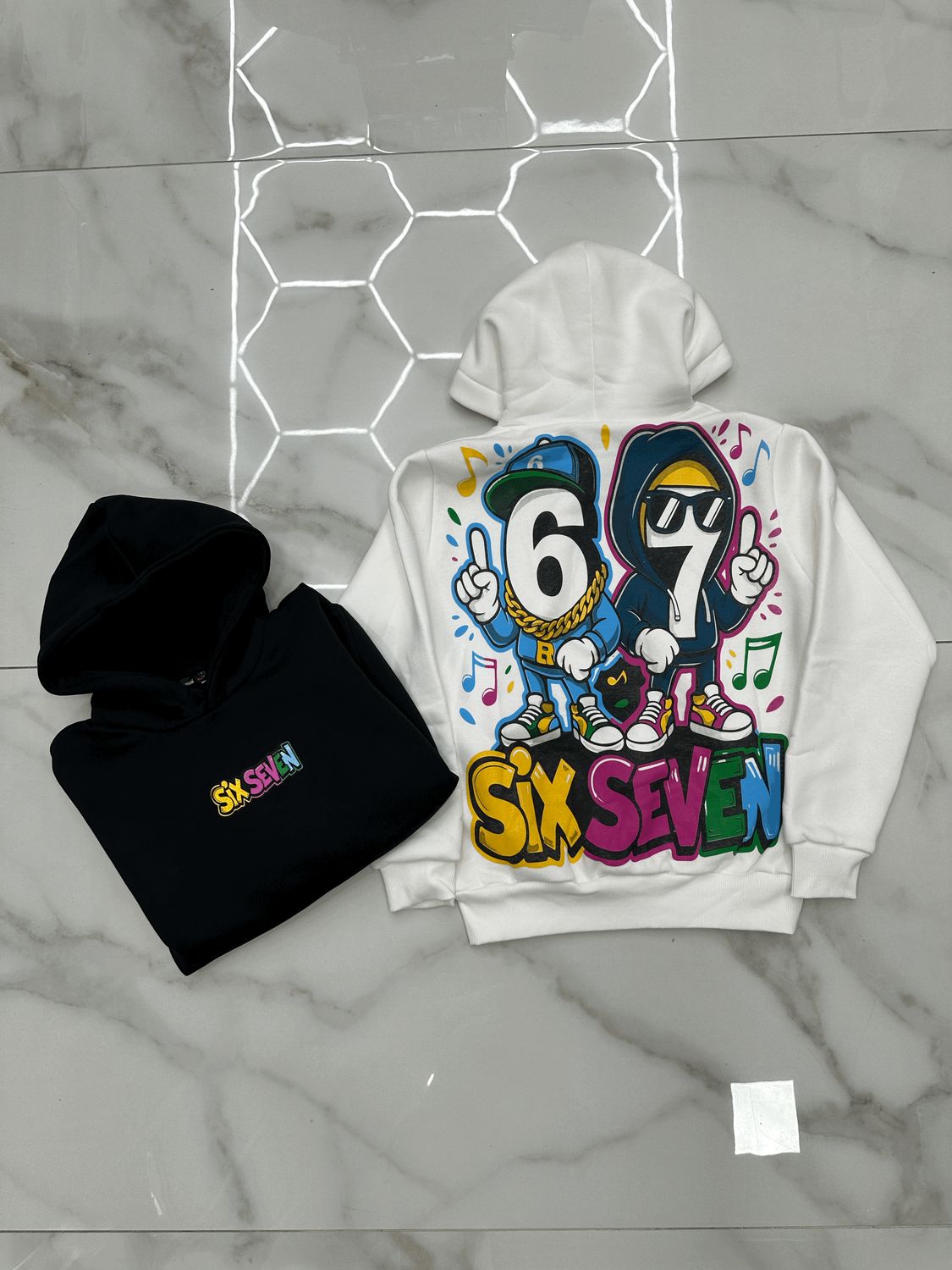 Felpa BAMBINO con cappuccio e stampa 'sixseven' Felpa BAMBINO con cappuccio e stampa 'sixseven'