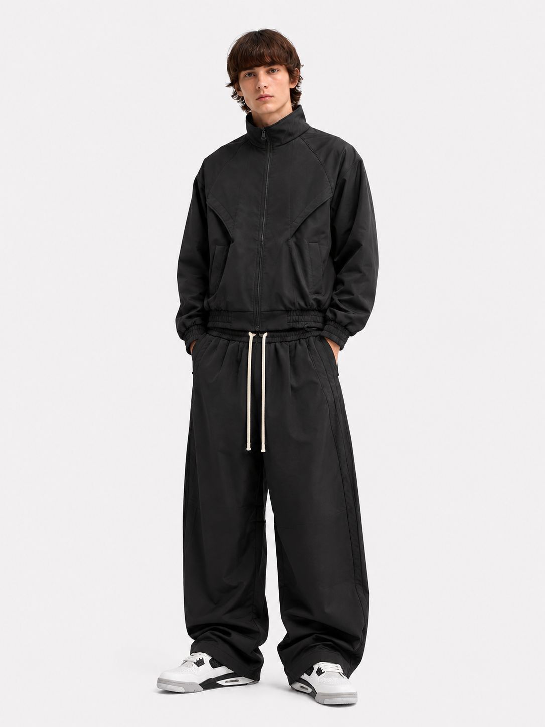 Completo rigido oversize collo alto nero