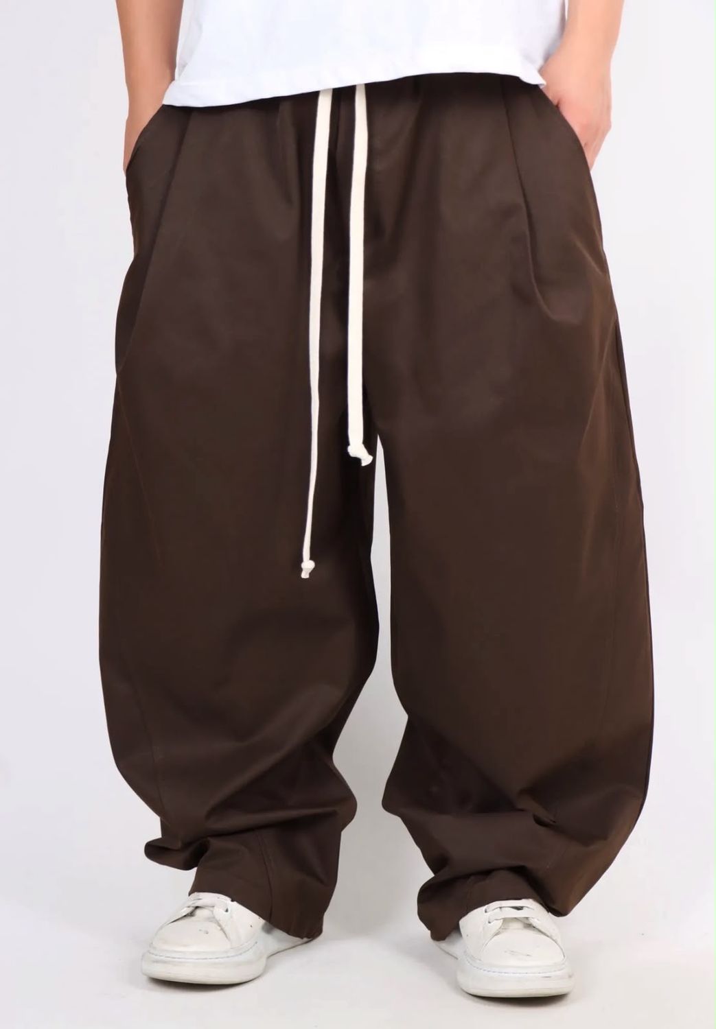 Pantalone balloon con pence Pantalone balloon con pence