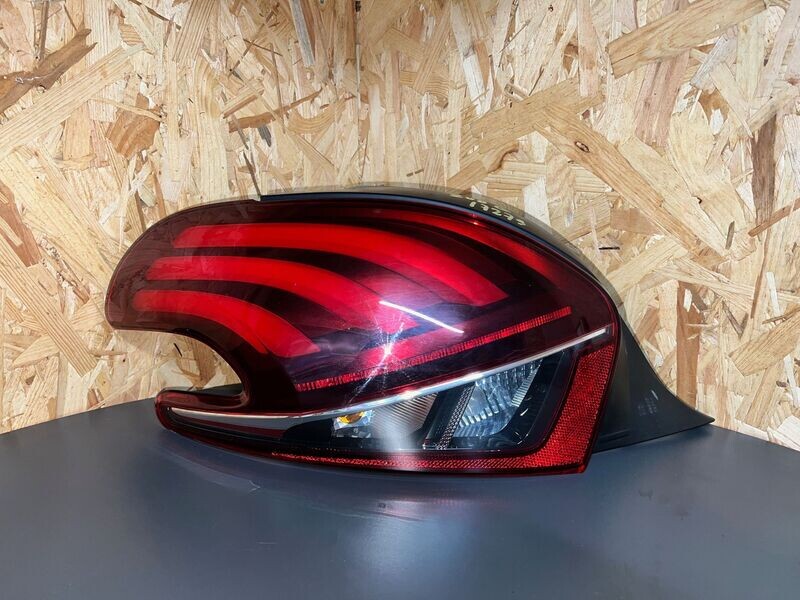 ​FEU ARRIERE GAUCHE PEUGEOT 208 I PHASE 2