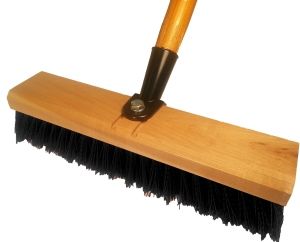 DECK SCRUB BRUSH W/HANDLE 10IN