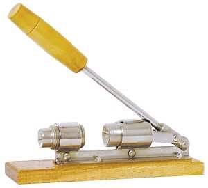 0100 STEEL PECAN NUT CRACKER