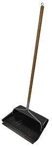 20247 LNG HNDL HOODED DUSTPAN