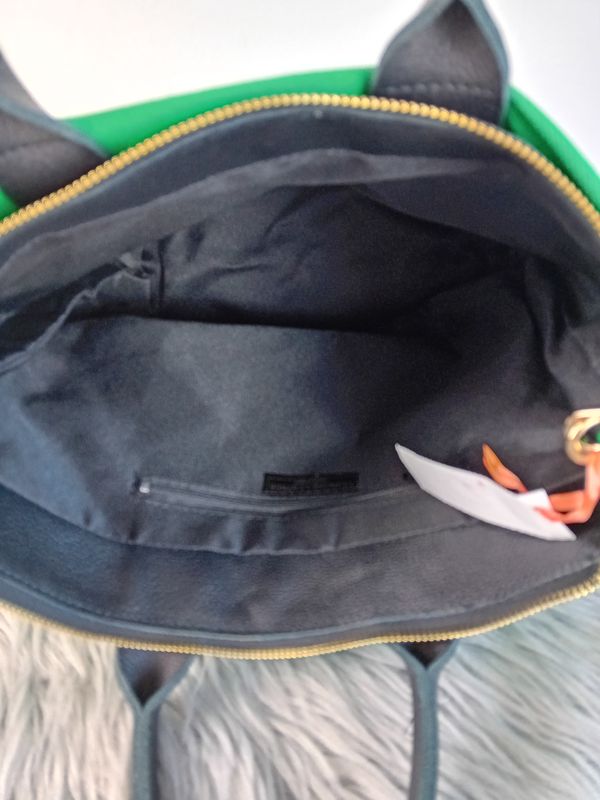 Henkeltasche/Umhängetasche in Grün