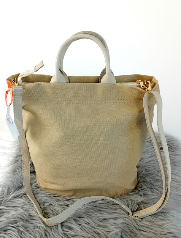 Henkeltasche/Umhängetasche in Beige
