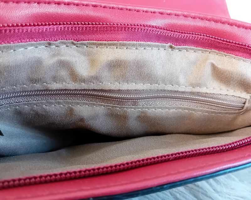 Henkeltasche/Umhängetasche in Rot