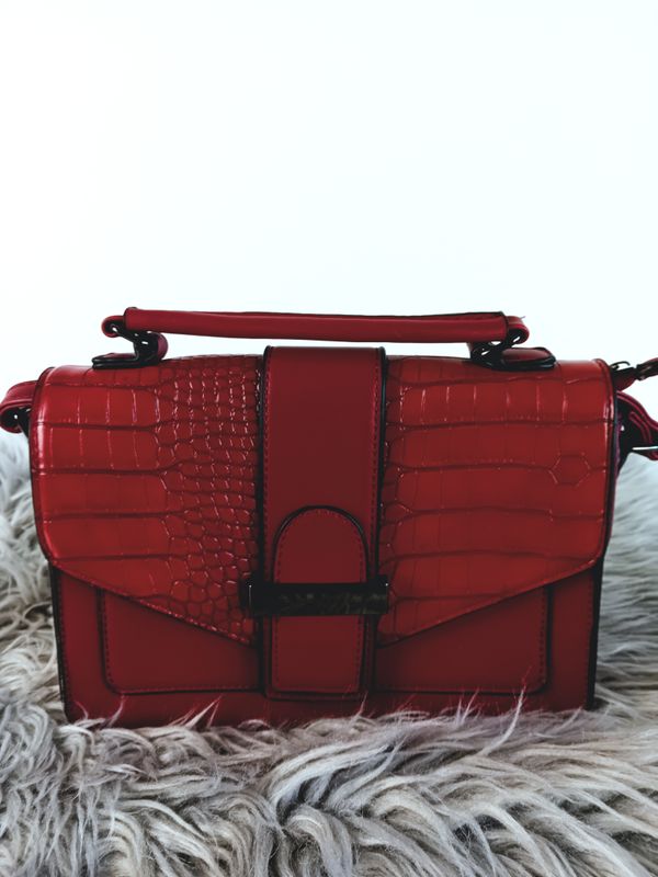 Henkeltasche/Umhängetasche in Rot