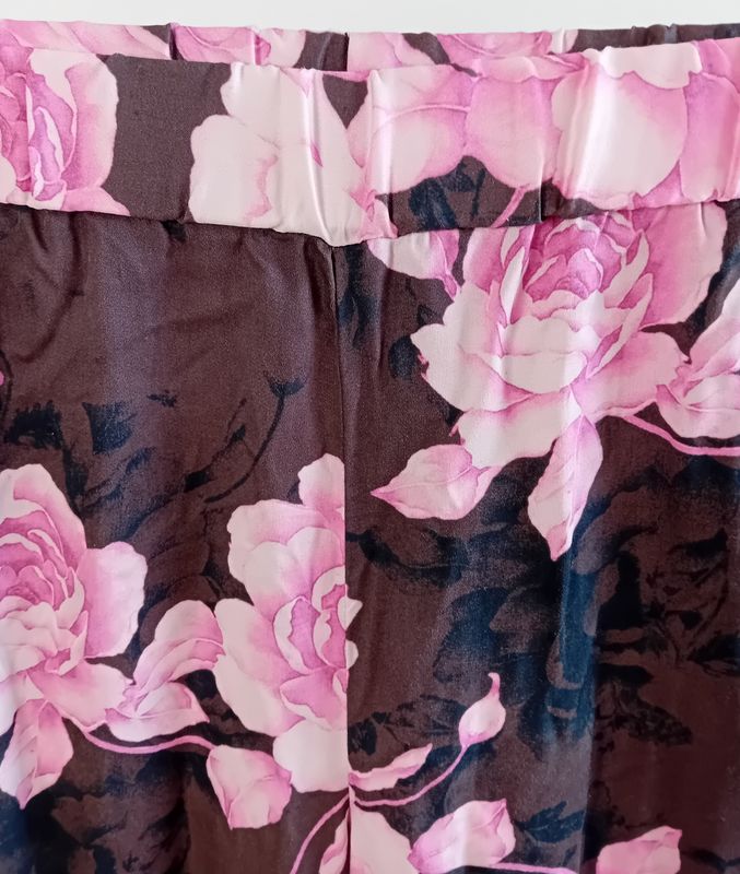 Schlupfhose von Zhenzie gr.46/48 in Bunt