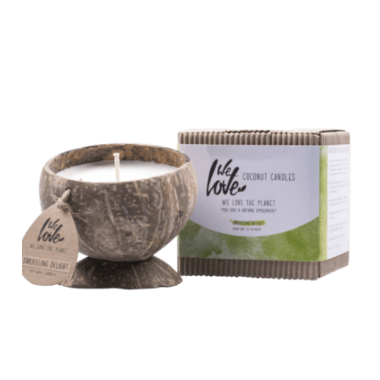 We Love the Planet Coconut candle Darjeeling Delight