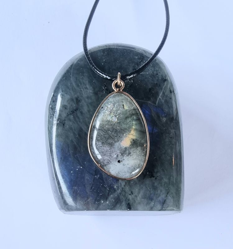 Labradorite Pendent Necklace