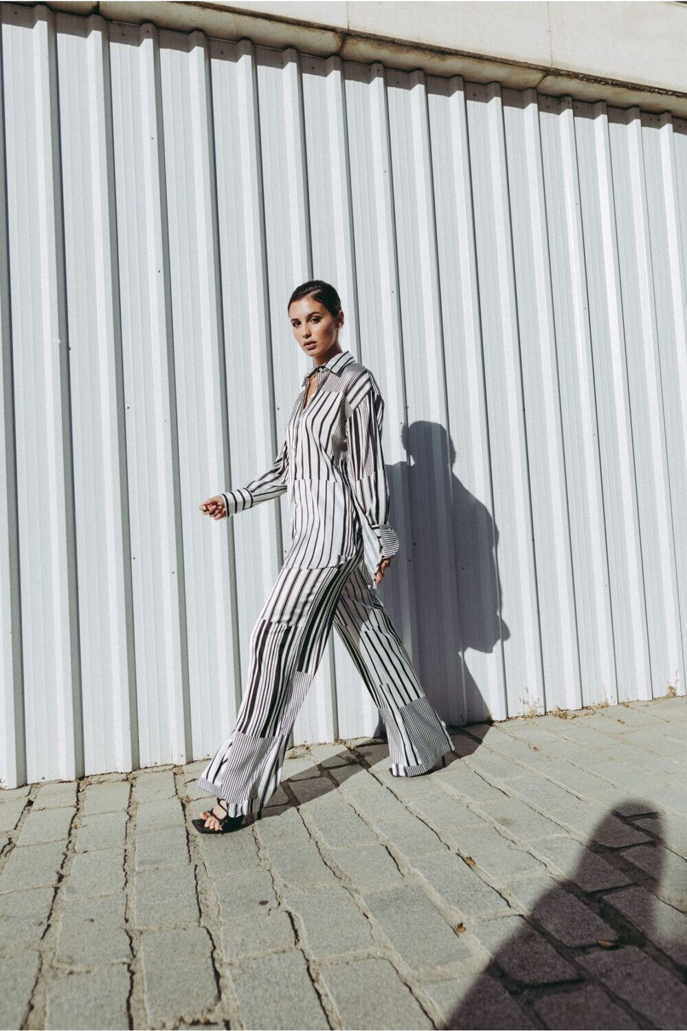 PANTALON ESTAMPADO LINEAS