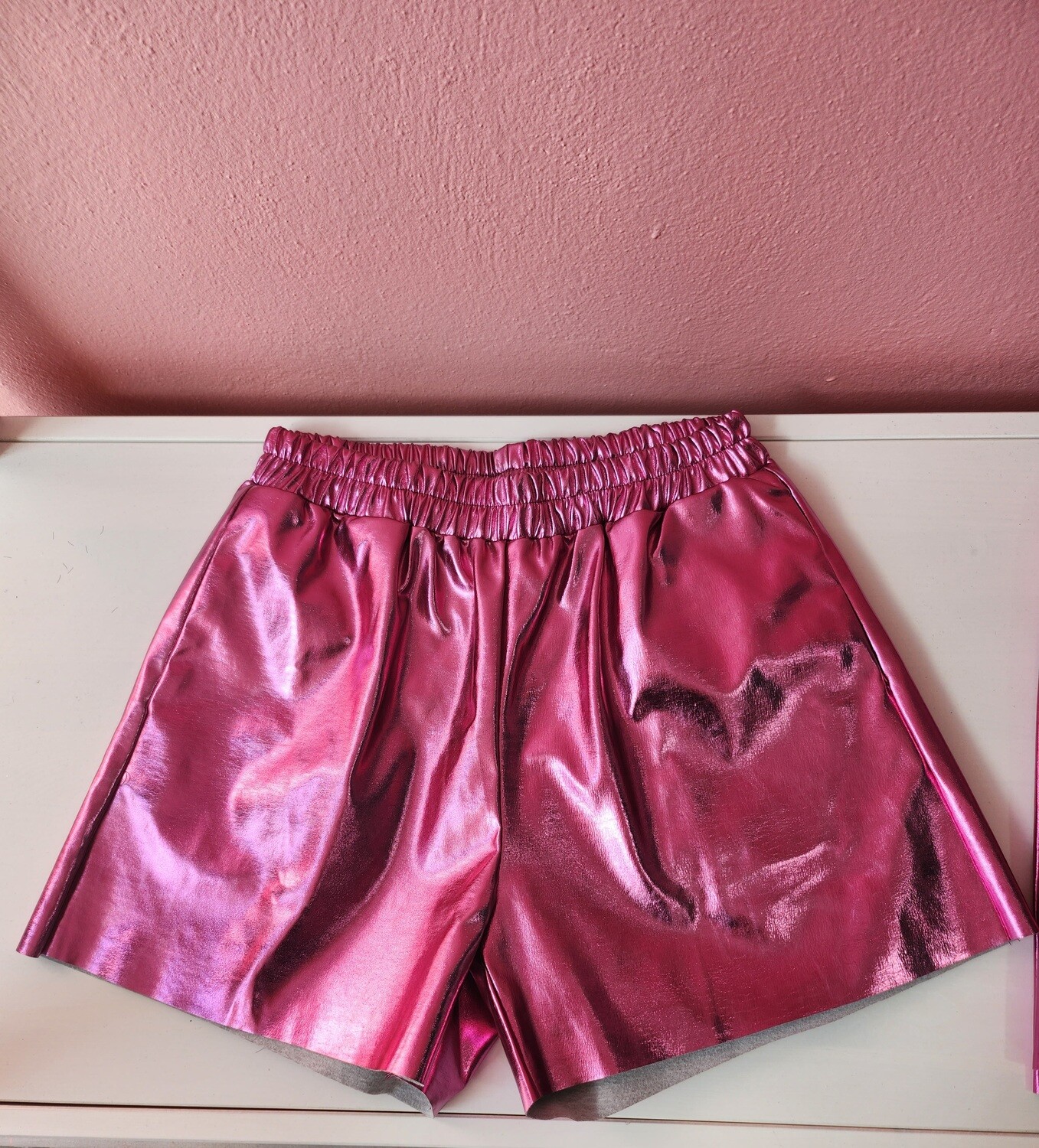 PANTALON CORTO METALIZADO