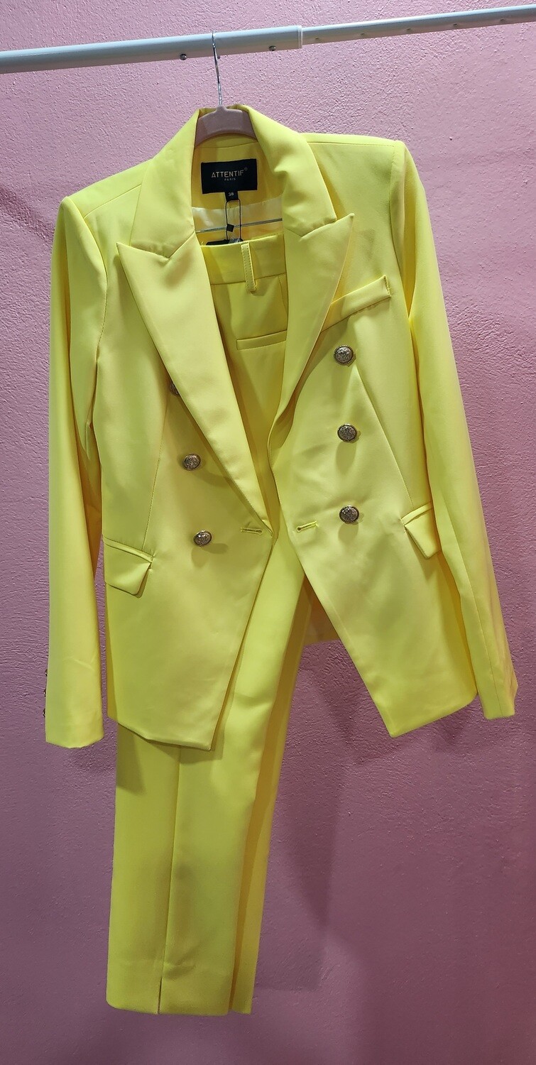 CONJUNTO TRAJE AMARILLO