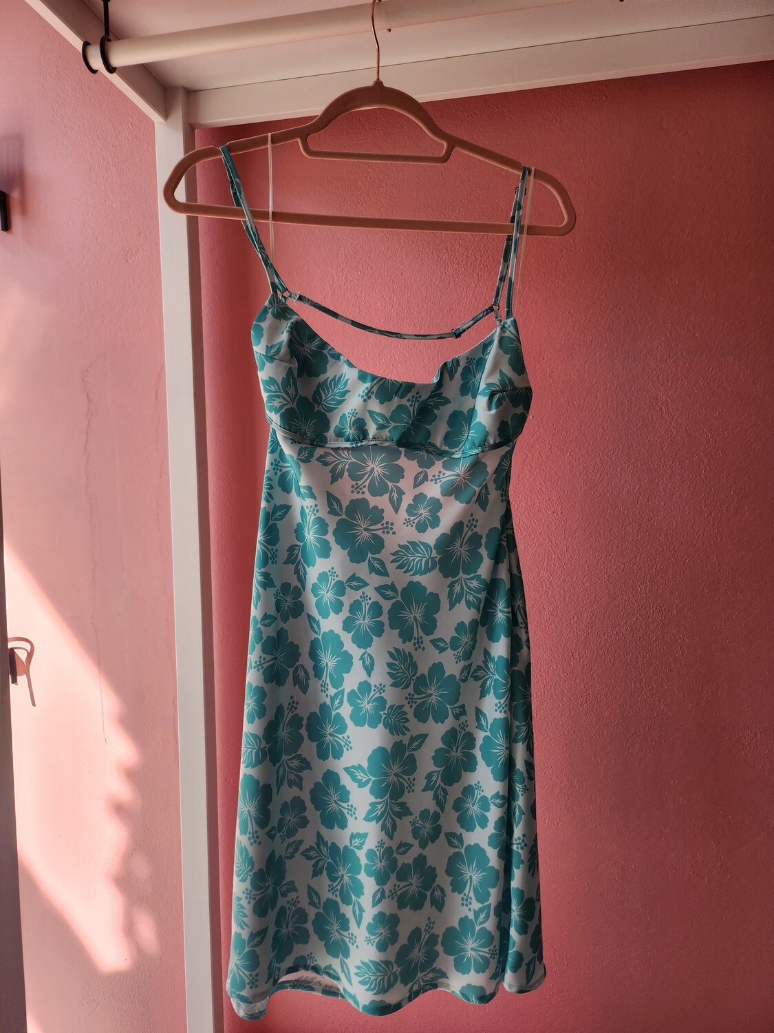 VESTIDO VERDE AGUA