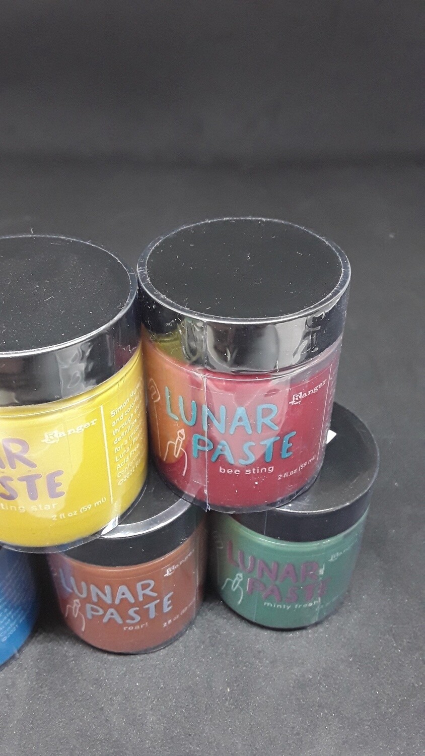 Lunar Pastes, Colour: Bee Sting