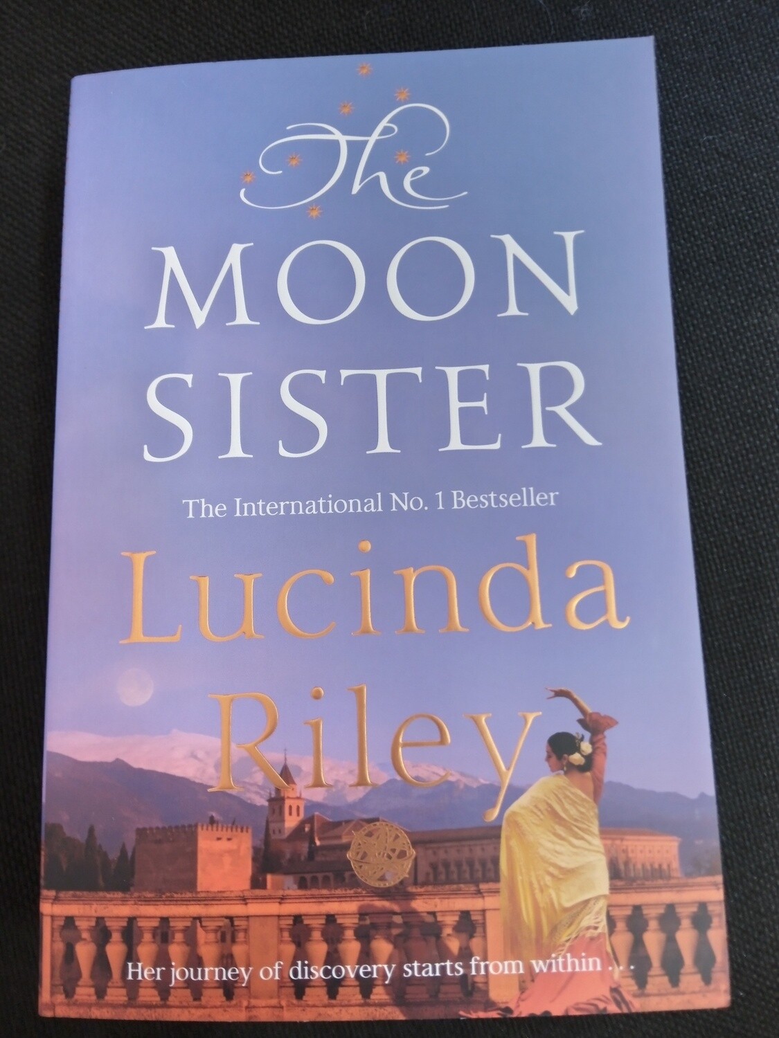 The Moon Sister No.5 (2018) – Lucinda Riley