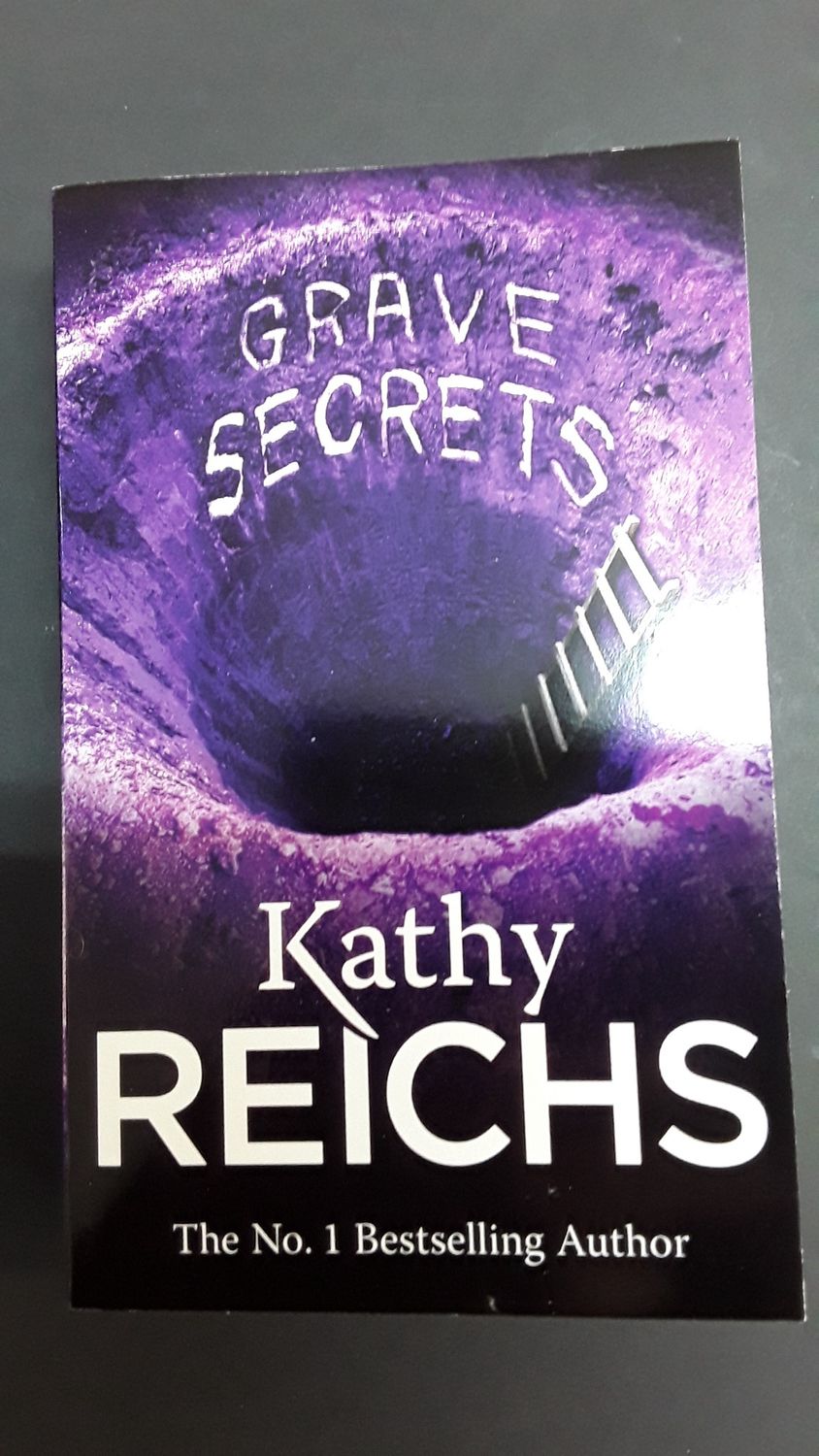 Grave Secrets 2002 by Kathy Reichs
